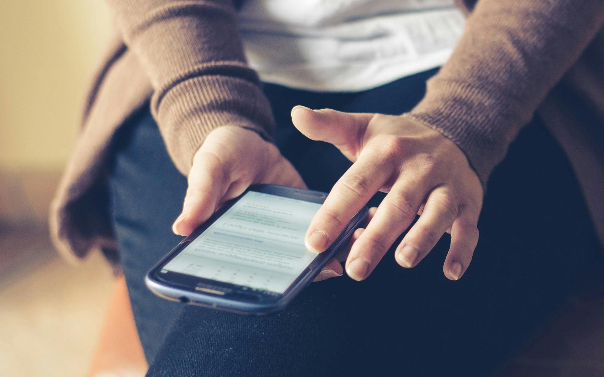 How to Create a Contactless Booth Experience with Digital Tech